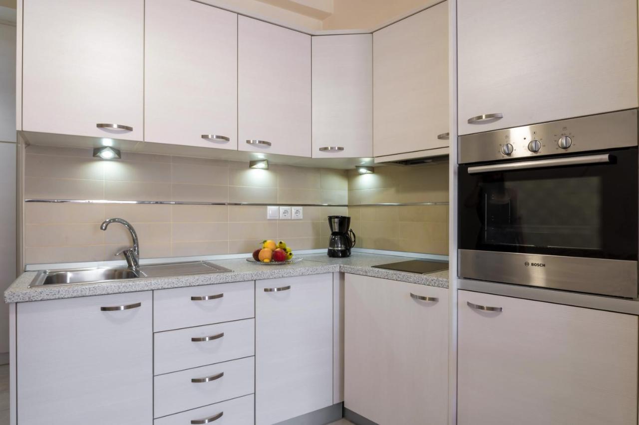 Rouchotas Apartments Аргостолион Экстерьер фото