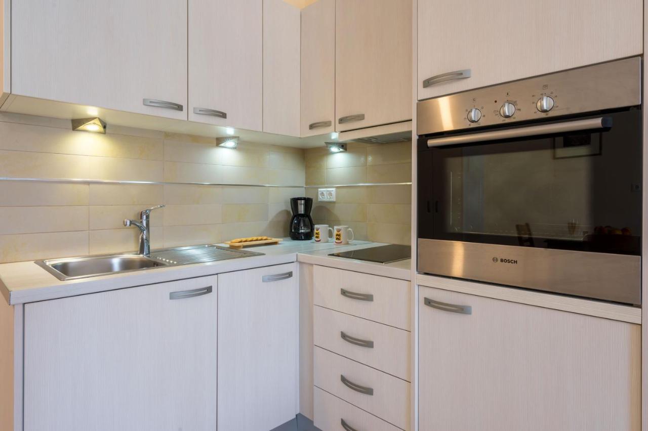 Rouchotas Apartments Аргостолион Экстерьер фото