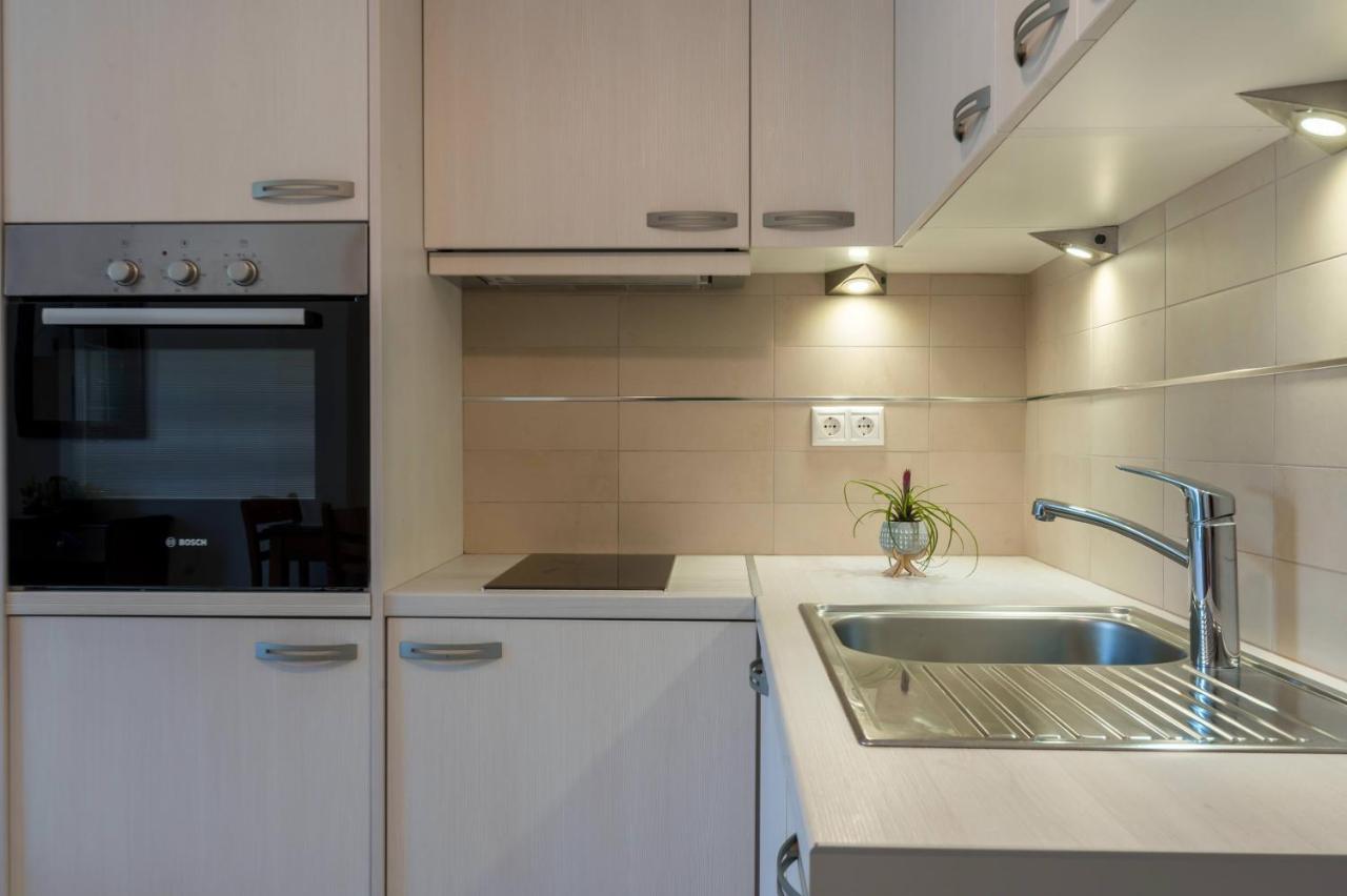 Rouchotas Apartments Аргостолион Экстерьер фото